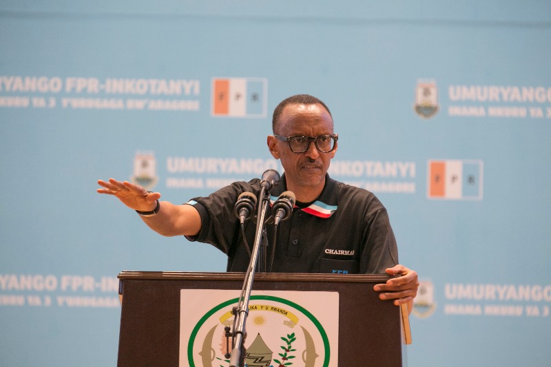 Perezida-wa-Repubulika-Paul-Kagame-ageza-ijambo-ku-bitabiriye-Inama-nkuru-yabagore-bo-muri-FPR-Inkotanyi-Ifoto-Urugwiro