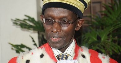Ubucuruzi bw’amabuye y’agaciro bwugarijwe n’ubujura Ubucuruzi bw’amabuye y’agaciro bwugarijwe n’ubujura