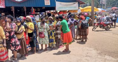 Isoko Ejo Heza Market ryahoze ariry’abazunguzayi byahinduye isura na Rwiyemezamirimo bapfa umusoro.