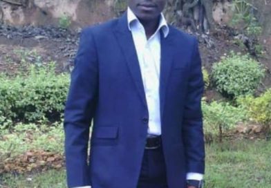 Abaturage batuye Akagali Rango A Umurenge wa Mukura ho mu  karere ka Huye ntibacana uwaka na Gitifu Ngabo Fidel kubera kubateza umwanda.