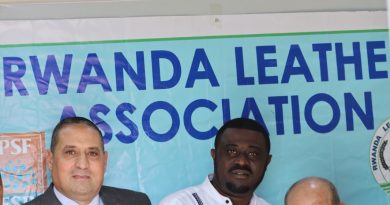 Kamayirese Jean D’amour uyobora Rwanda leather association yungutse umushoramari Hesham  Gazar wo mugihugu cya Misiri uzabafasha guteza imbere impu.