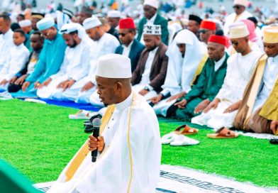 Kigali Pele stadium Nyamirambo Abayisilamu bahakoreye isengesho risoza igisibo gitagatifu cya Ramadhan Kigali Pele stadium Nyamirambo Abayisilamu bahakoreye isengesho risoza igisibo gitagatifu cya Ramadhan