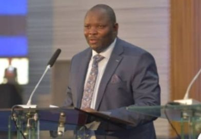 Ivugabutumwa:Abayoboke b’itorero ry’ADEPR bakomeje kudacana uwaka n’ikigo cya Leta cy’imiyoborere myiza RGB bagishinja  gukingira ikibaba Pasiteli Ndayizeye Isaie kubatwaza igitugu.