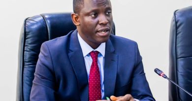 Ministeri y’ubutegetsi bw’igihugu irahunga ubwisanzure bw’itangazamakuru rigakomeza kujya mu manga.